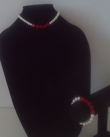 Red and White Necklace and Braclet Set