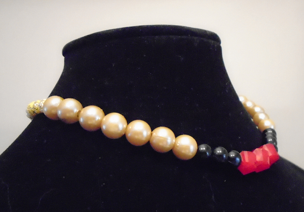 Golden White and Red Beads Necklace and Bracelet Set