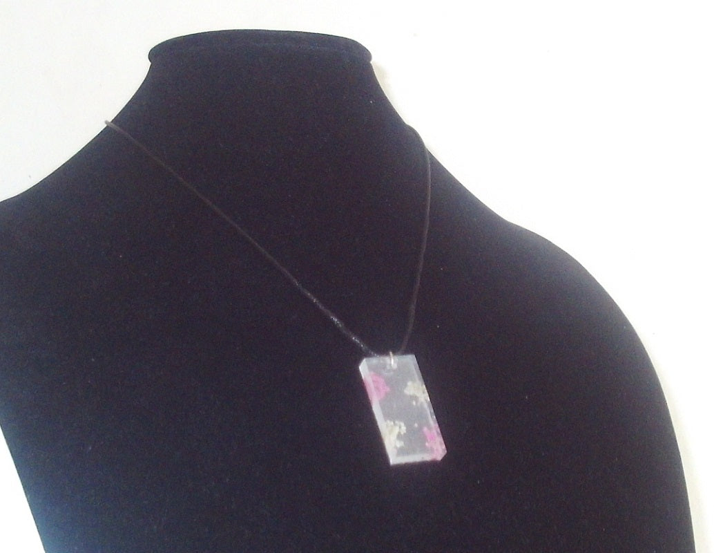 Violet White Flower Design Resin Necklace